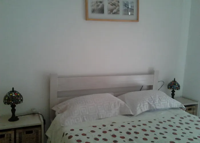 Quinta Das Flores * Albufeira